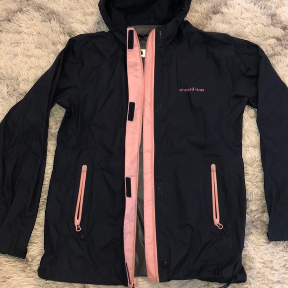 Vineyard Vines Women’s Rain Jacket - Picture 2 of 6